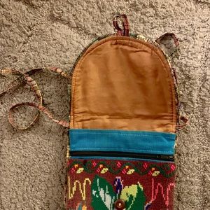 Bags - Handmade Floral Cross-Body Purse Bags - Handmade Floral Cross-Body Purse